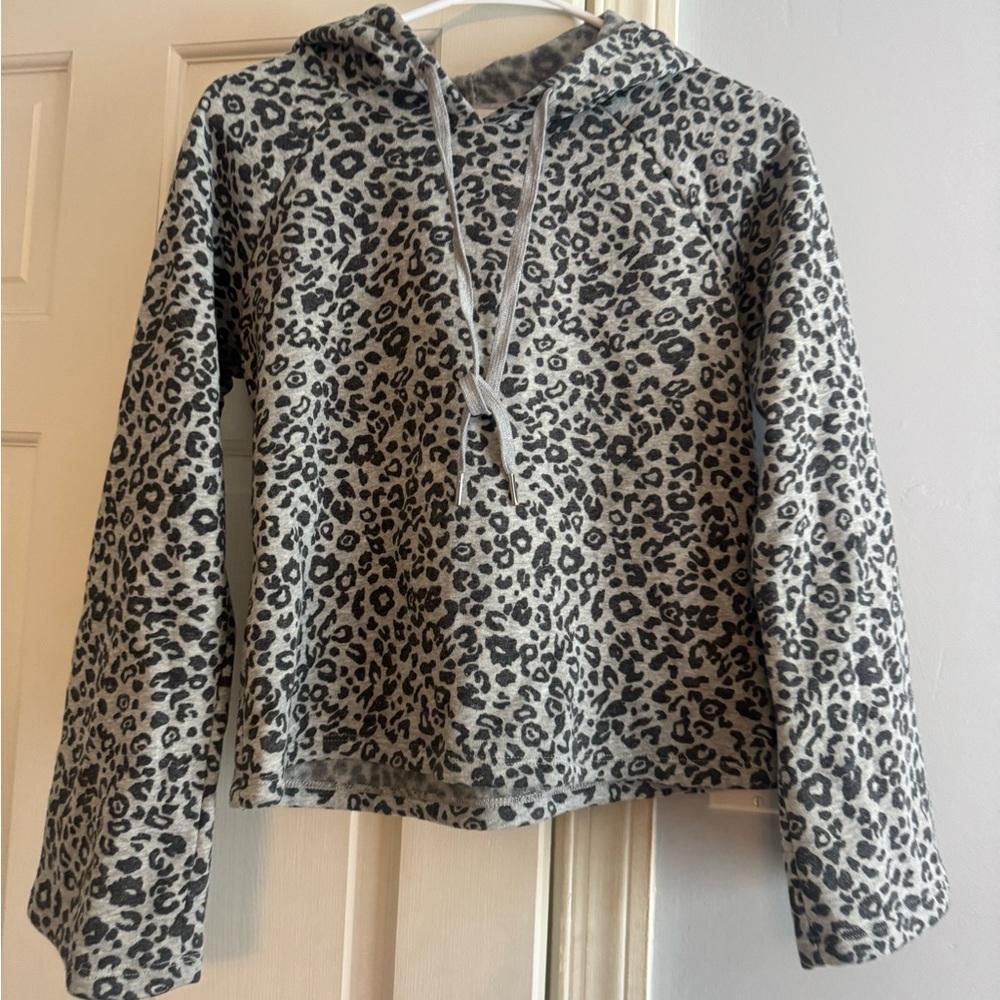 Cheetah sweatshirt